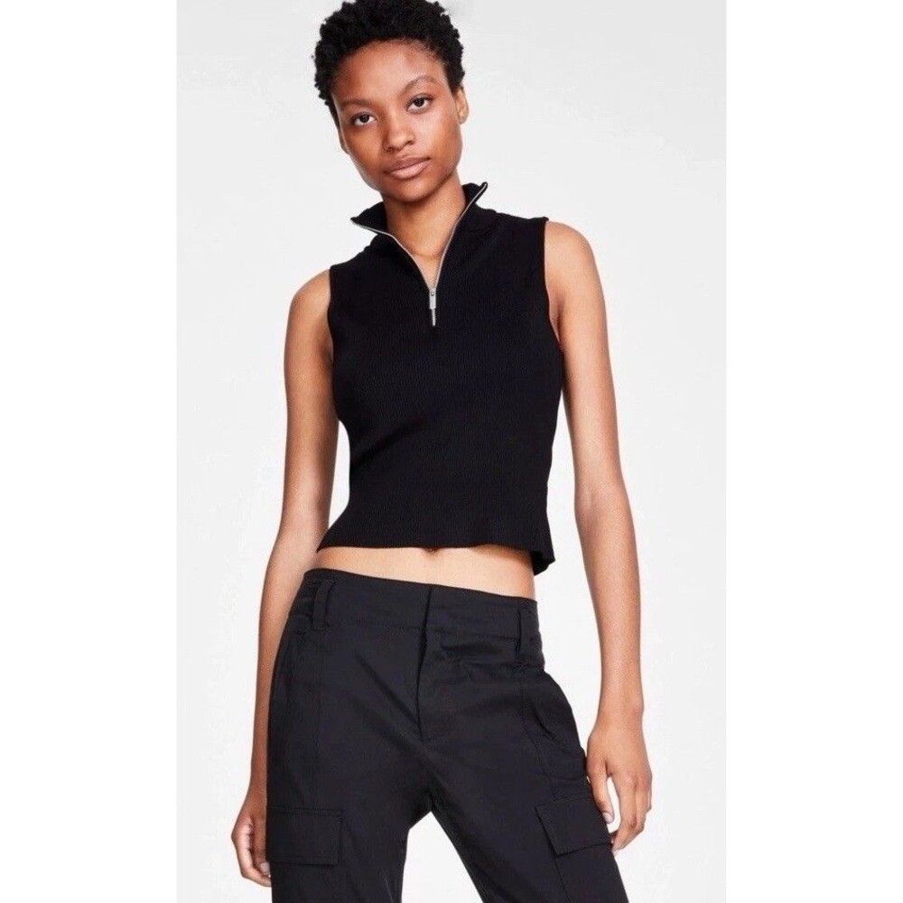 Calvin Klein Jeans Black Ribbed Knit 1/2 Zip Mock Neck Cropped Tank Top M